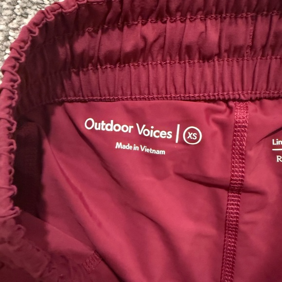 Outdoor Voices Exercise Skirt Built-In Shorts Berry Pink Athletic Skort XS - Picture 4 of 6